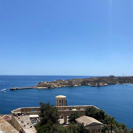 Superb 3 Bedroom Apartment In La Valletta Esterno foto